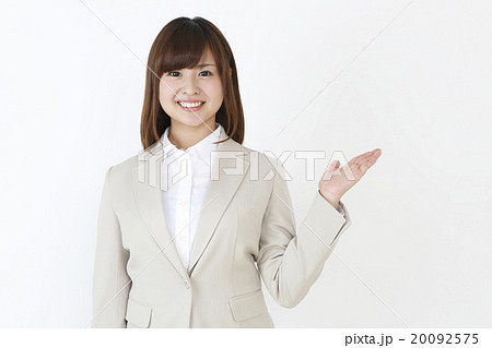 案内する女性　　　 20092575