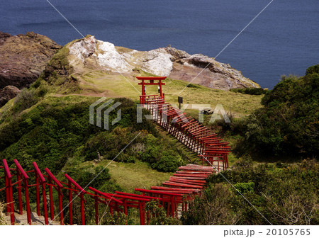 元乃隅稲成神社　赤い鳥居　横 20105765