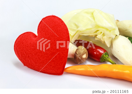 heart with fresh vegetable for cooking 20111165