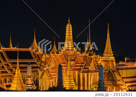 Temple of the Emerald Buddha at dusk Wat Phra Kaew 20112031