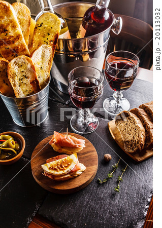 Spanish dinner cooked and served on the table 20113032