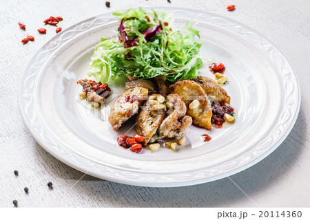 foie gras with salad foie gras with salad 20114360