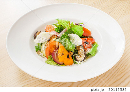 vegetable salad 20115585