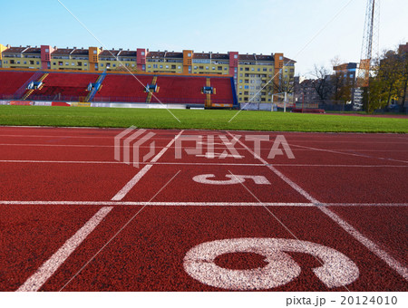 athletic track 20124010