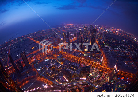 Dubai night skylin 20124974