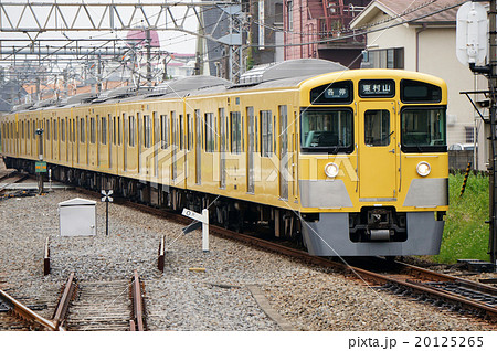 西武新2000系電車　各停　東村山行き 20125265