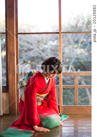 Furisode (kimono with long, trailing sleeves) Furisode (kimono with long, trailing sleeves) 20126882