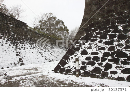 大雪の熊本城(五階櫓跡) 大雪の熊本城(五階櫓跡) 20127571