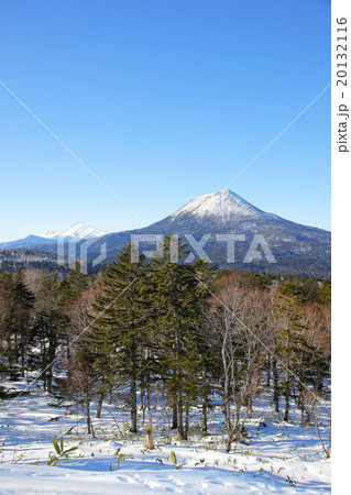北海道　阿寒　冬の雄阿寒岳 20132116