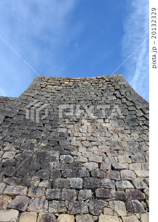 香川県丸亀市「丸亀城」の石垣 香川県丸亀市「丸亀城」の石垣 20132329