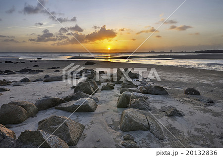 Long Exposure Sunset Seascape on the Sea 20132836