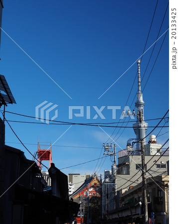 花やしき通りからのスカイツリー 20133425