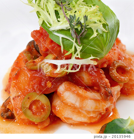 Shrimps in tomato sauce with olives Shrimps in tomato sauce with olives 20135946