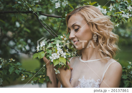 The girl in a white dress 3136. The girl in a white dress 3136. 20137861