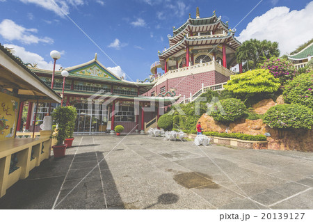 Pagoda and dragon sculpture of the Taoist Temple Pagoda and dragon sculpture of the Taoist Temple 20139127