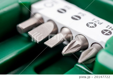 A set of screwdriver bits 20147722