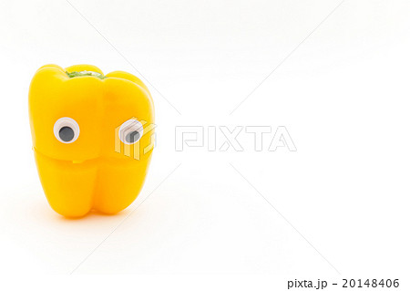 目玉シール・イエローパプリカ: wiggly-eyed yellow bell papper 20148406