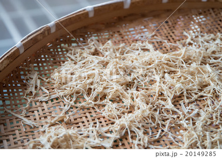 包丁による手切り干し大根の家庭料理が美味しい 手作り 包丁による手切り干し大根の家庭料理が美味しい 手作り 20149285