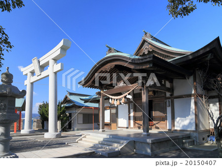 香川県三豊市、子供の守り神「津嶋神社」遥拝殿 香川県三豊市、子供の守り神「津嶋神社」遥拝殿 20150407