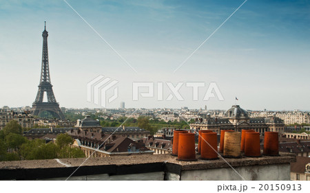 panoramic of Paris with Eiffel Tower 20150913