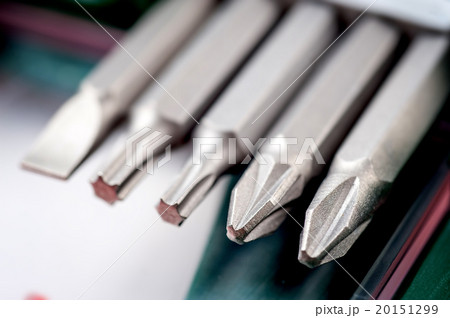 A set of screwdriver bits 20151299