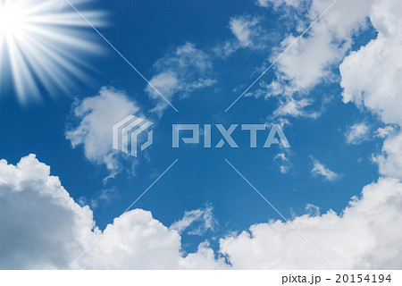 Blue sky with white cloud over light the sun 20154194