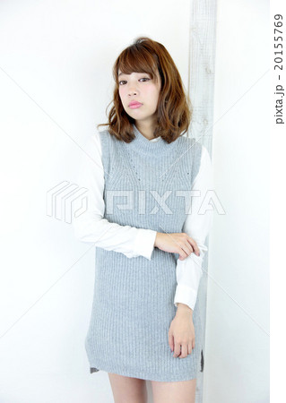 若い女性　ヘアスタイル 20155769