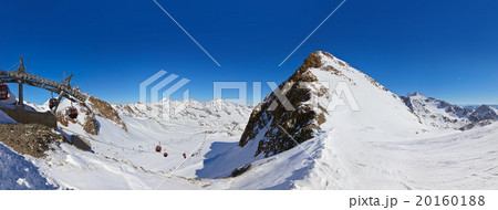 Mountains ski resort - Innsbruck Austria Mountains ski resort - Innsbruck Austria 20160188