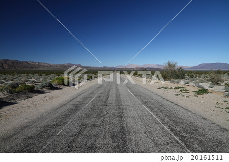 まっすぐな道 まっすぐな道 20161511