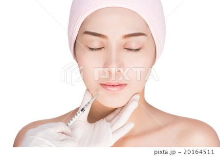 Beauty treatment with ozone facial steamer 20164511