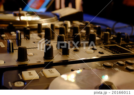DJ機器 20166011