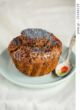 chocolate muffins with carob, raisins and poppy chocolate muffins with carob, raisins and poppy 20168129