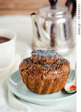 chocolate muffins with carob, raisins and poppy 20168131