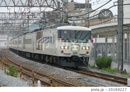 185系　回送　大船駅 20169227