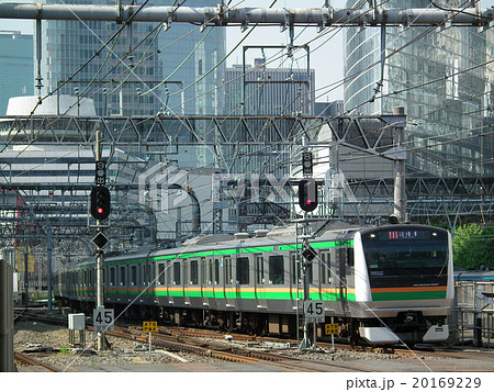 上野東京ライン　E233系　東京駅 20169229