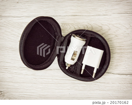 Set of usb car chargers in the circle black box, charging device Set of usb car chargers in the circle black box, charging device 20170162