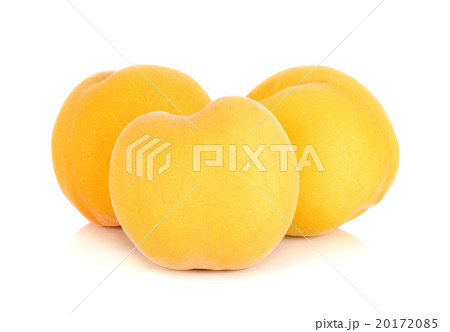 Yellow peach isolated on the white background 20172085