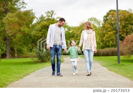 happy family walking in summer park 20173053