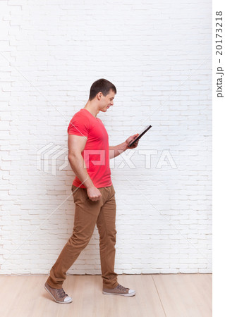 Casual Man Using Tablet Computer Busy Go Social Casual Man Using Tablet Computer Busy Go Social 20173218