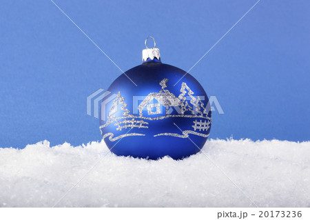 Blue Christmas balls in the snow 20173236