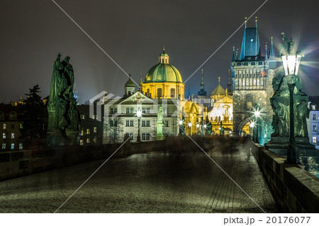 Karlov or charles bridge in Prague 20176077