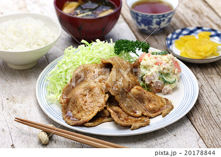 豚の生姜焼き 豚の生姜焼き 20178844