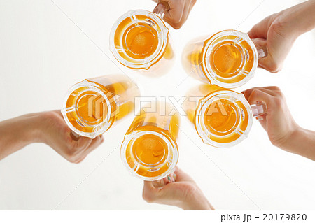 ビール・乾杯 ビール・乾杯 20179820