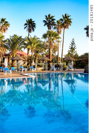 Outdoor resort Swimming pool  20181485