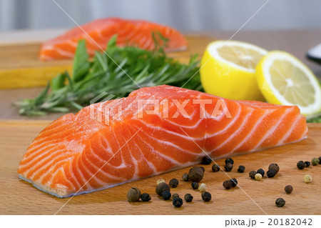 Fresh salmon Fresh salmon 20182042
