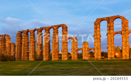 Acueducto de los Milagros. Merida, Spain 20184553