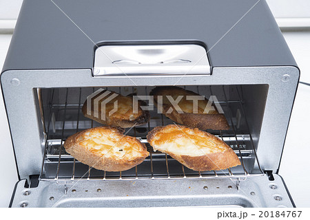 チーズがとろけるフランスパン 20184767