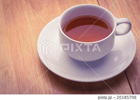 Chinese tea on wooden, closeup 20185706
