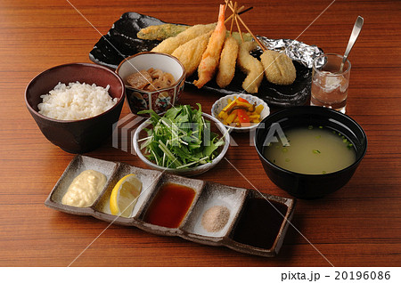 串カツ定食 20196086