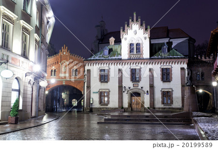 Night Krakow, Poland, Czartoryski Museum 20199589